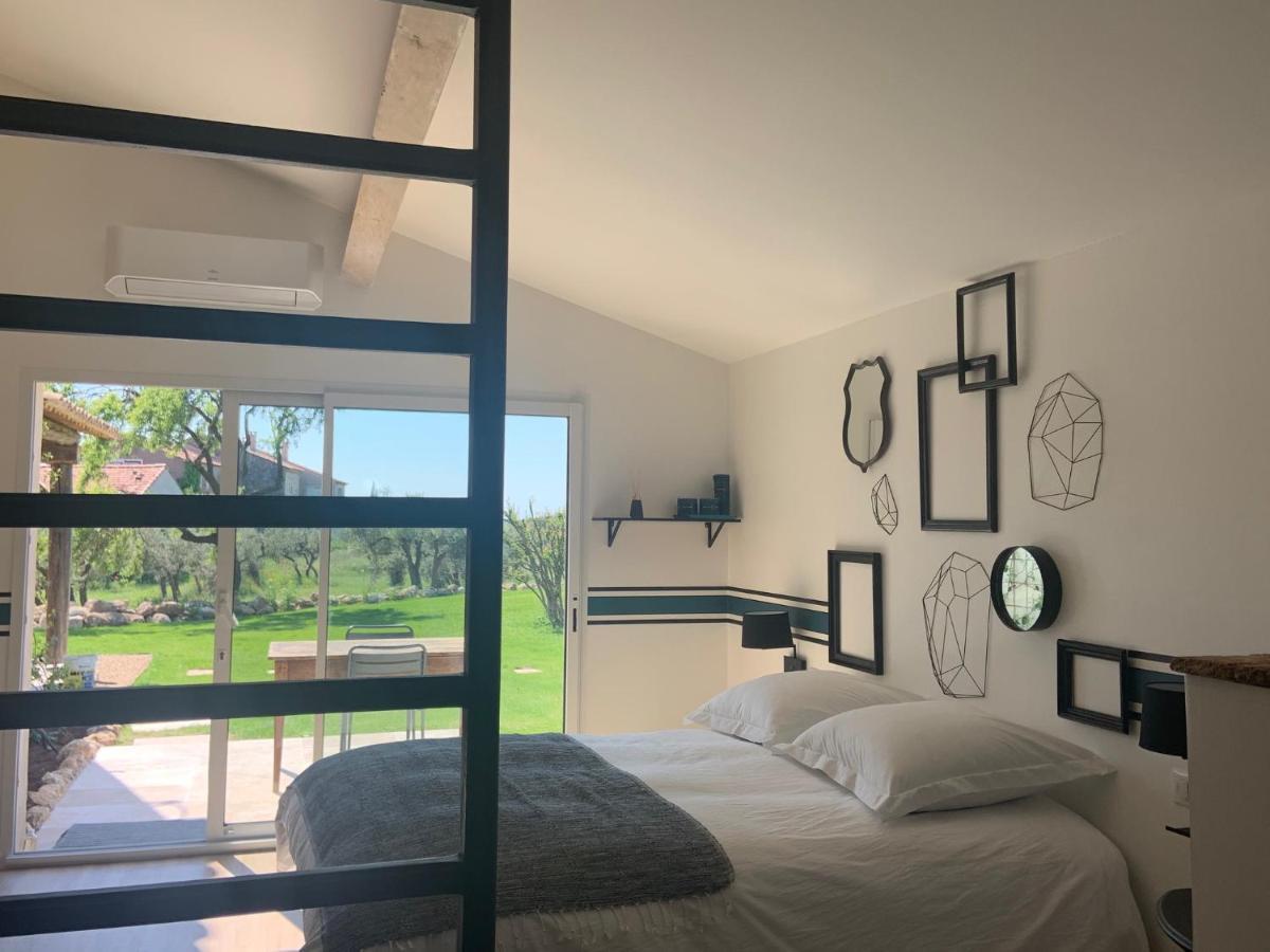 La Bergerie De Cigalon Bed & Breakfast มูริแยส ภายนอก รูปภาพ