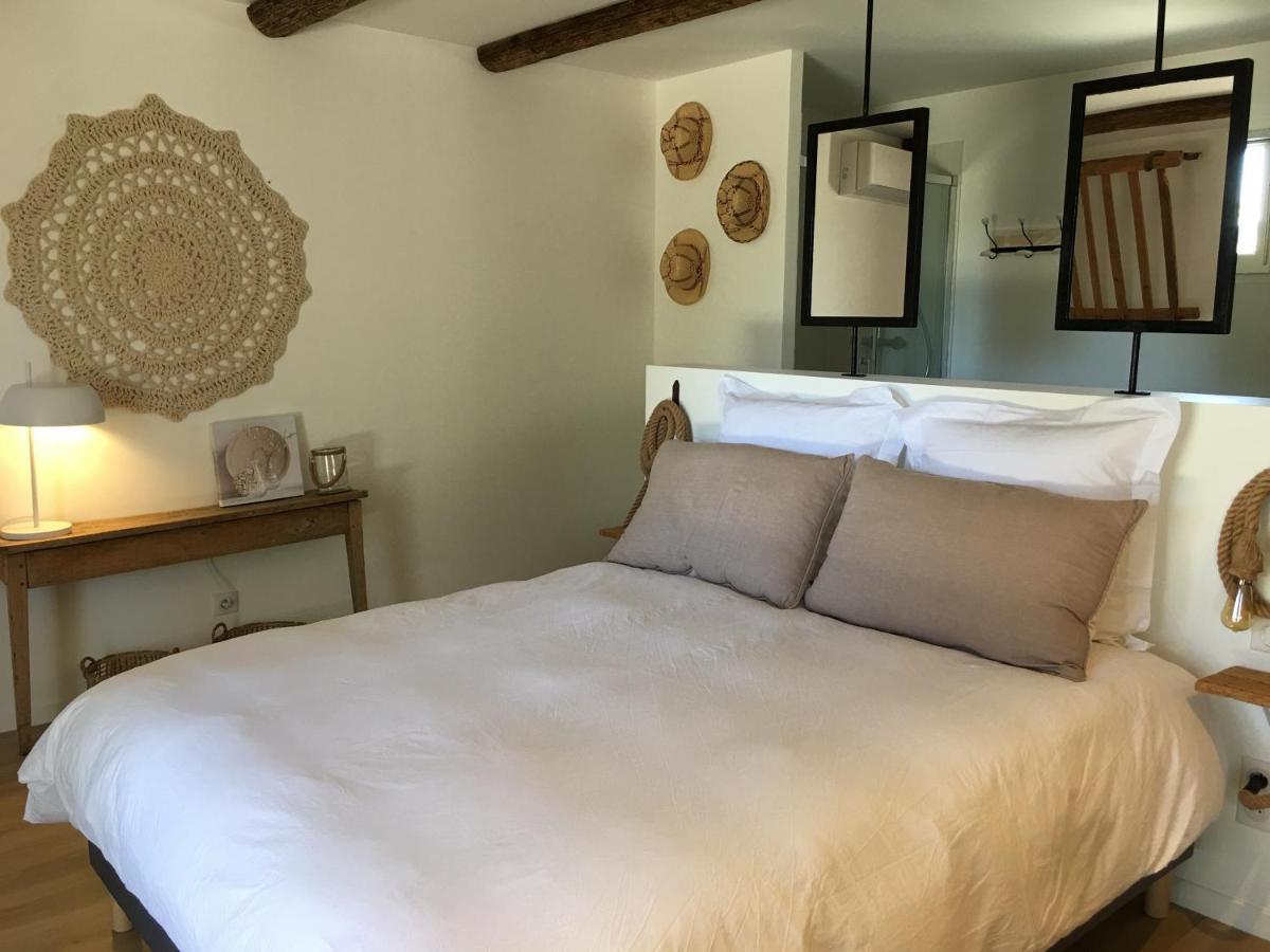La Bergerie De Cigalon Bed & Breakfast มูริแยส ภายนอก รูปภาพ