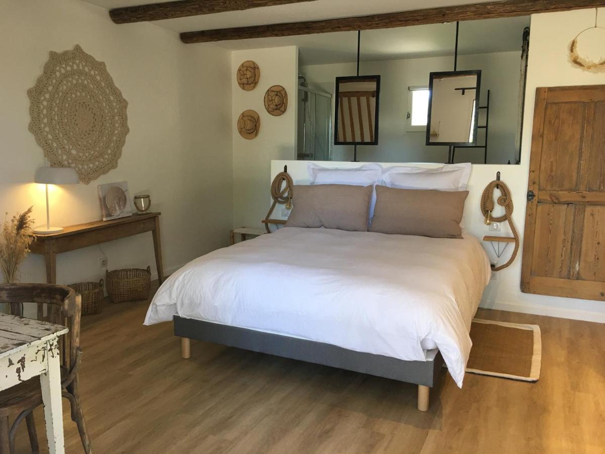 La Bergerie De Cigalon Bed & Breakfast มูริแยส ภายนอก รูปภาพ